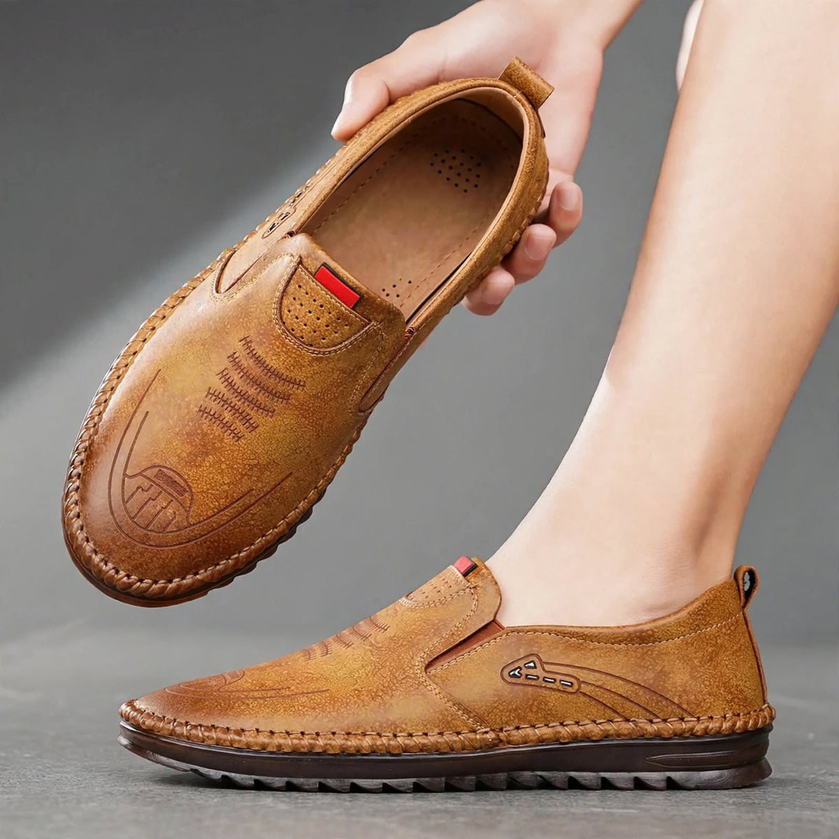 Men's Beige Casual Leather Shoes - Side & Front View