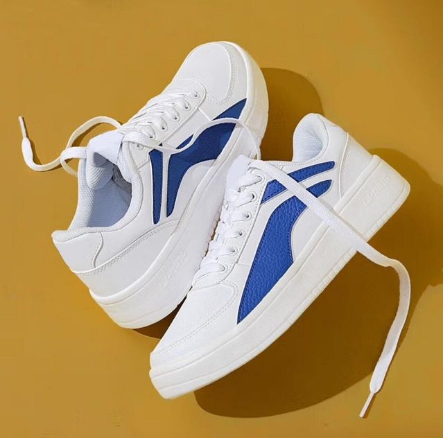 Men's White & Blue Minimalist Court Sneakers - Clean Everyday Style